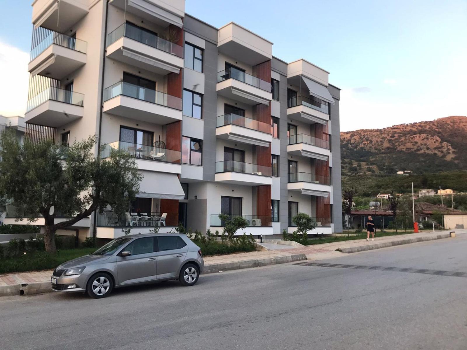 Bindi Apartment Himare Buitenkant foto